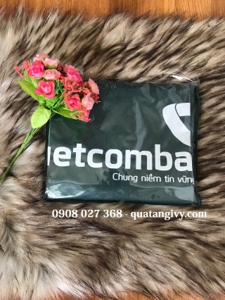 áo mưa quà tặng - khách hàng Vietcombank